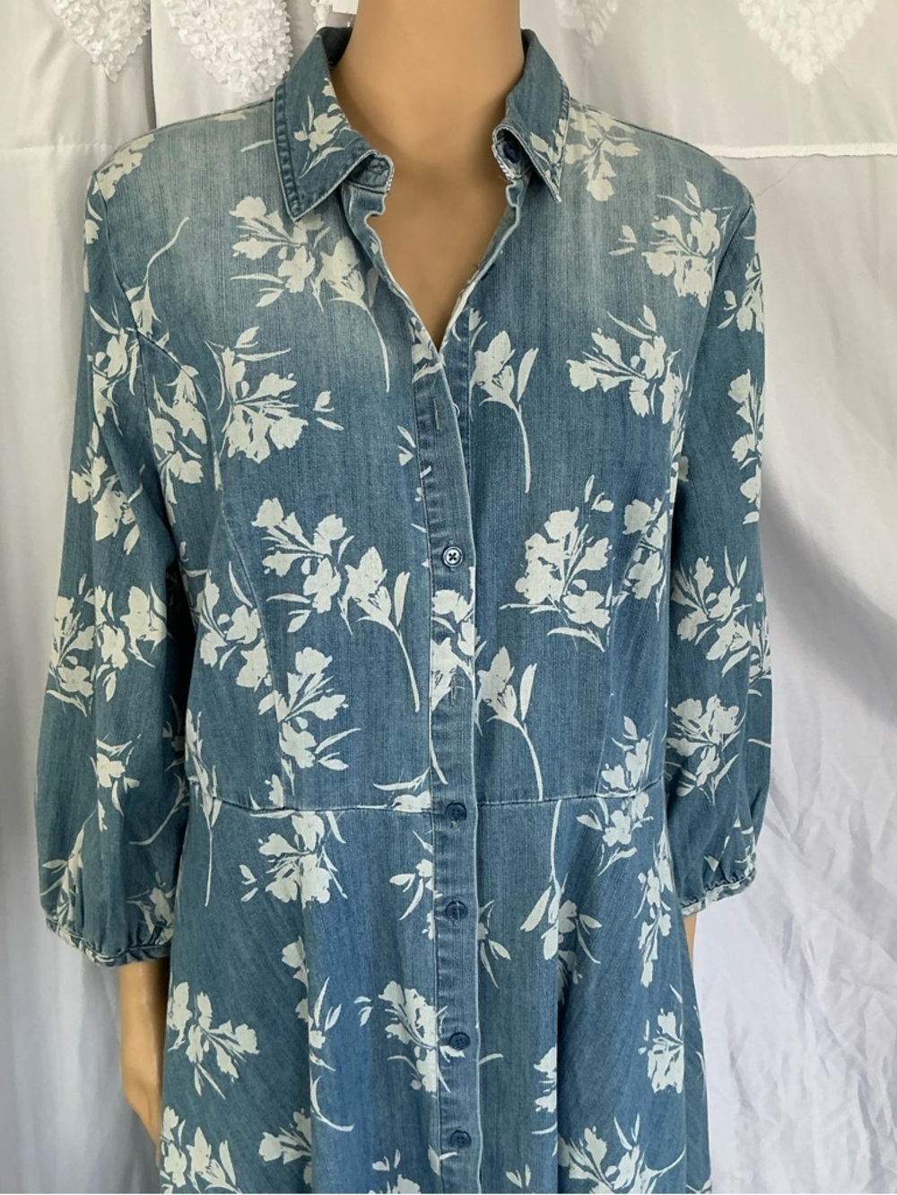 Dressbarn Blue Floral Bottom Down Midi Long Sleeve Floral Western Chambray Dress - Picture 3 of 10